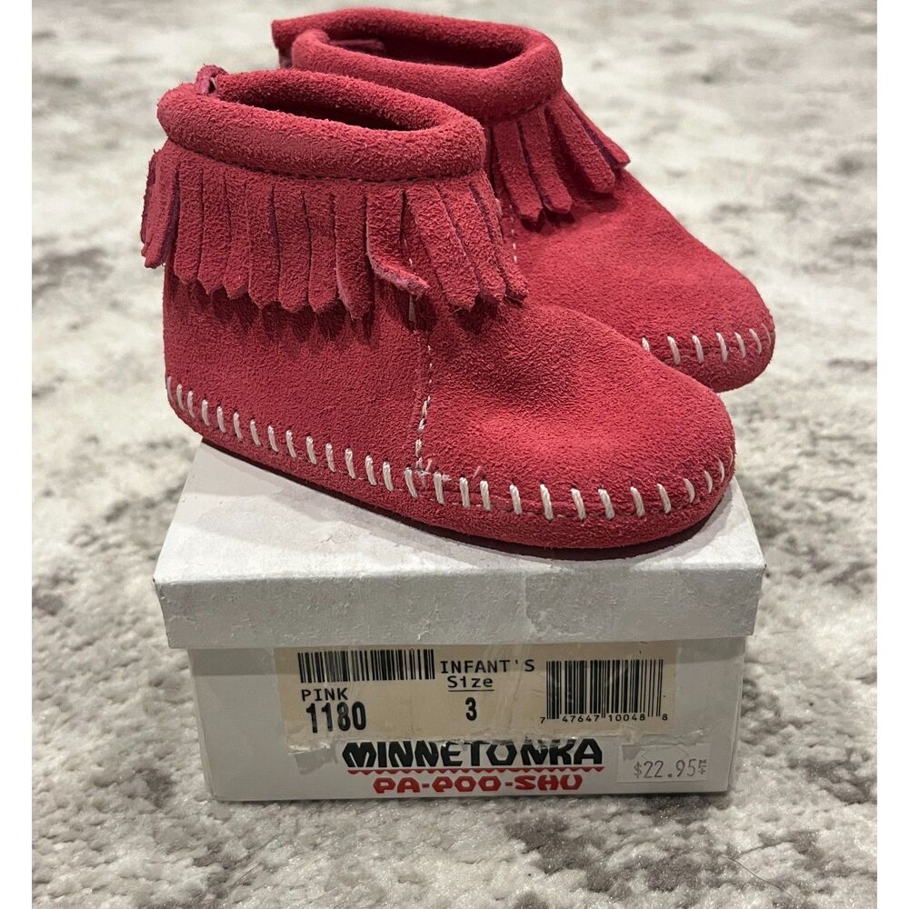 Minnetonka Infant Girls Size 3 Suede Back Flap Bootie Moccasins Hot Pink NIB